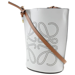 Loewe - -- - Loewe --