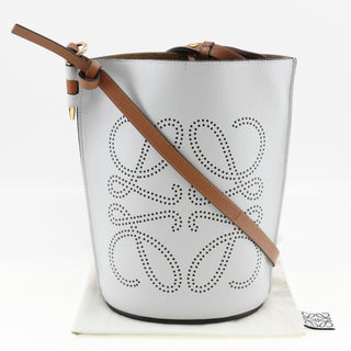 Loewe - -- - Loewe --