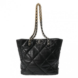 Chanel Shopping