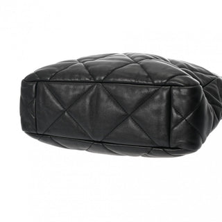 Chanel Shopping