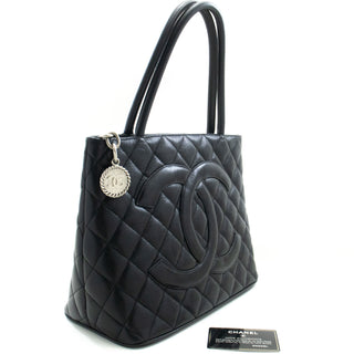 Chanel - Medaillon - Chanel Medaillon
