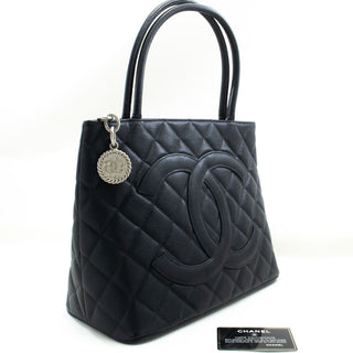 Chanel - Medaillon - Chanel Medaillon