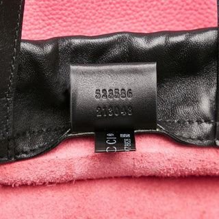 Gucci Logo Print