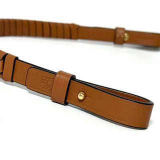 Loewe - -- - Loewe --