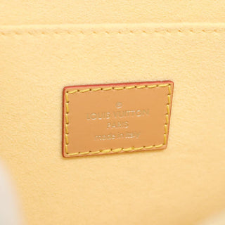 Louis Vuitton Dauphine