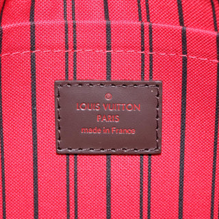 Louis Vuitton Neverfull pouch
