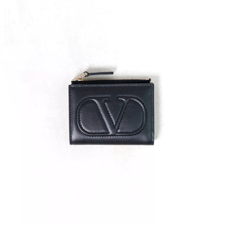 Valentino Garavani Rockstud Pouch Leather