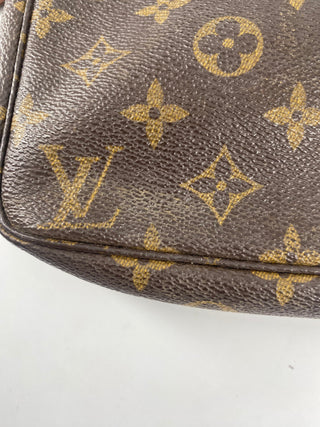 Louis Vuitton Pochette Accessoires Monogram Canvas