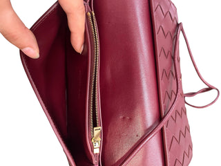 469899 bottega veneta maroon woven WOC