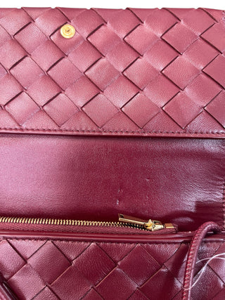 469899 bottega veneta maroon woven WOC