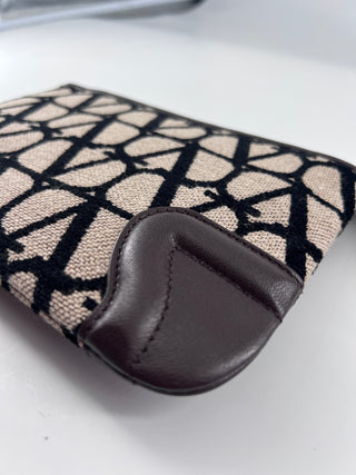 Valentino Garavani Zip Pouch Leather