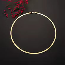 https://res.cloudinary.com/dyql5hig8/image/upload/v1743978307/config/images/blade_chain_necklace_layering_stacking_svmhga.avif