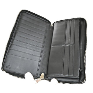 Gucci Signature Zip Around Wallet Guccissima Leather