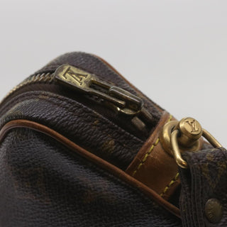 Louis Vuitton Marly Dragonne Clutch Monogram Canvas