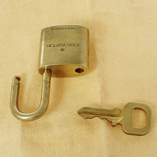 Louis Vuitton Cadenas Bag Charm Gold-plated
