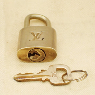 Louis Vuitton Cadenas Bag Charm Gold-plated