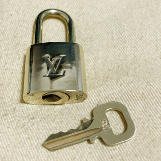 Louis Vuitton Cadenas Bag Charm Gold-plated
