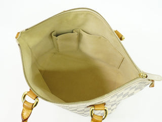 Louis Vuitton Saleya Handbag Damier