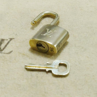 Louis Vuitton Cadenas Bag Charm Gold-plated