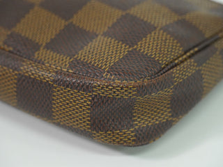 Louis Vuitton Pochette Accessoires Damier