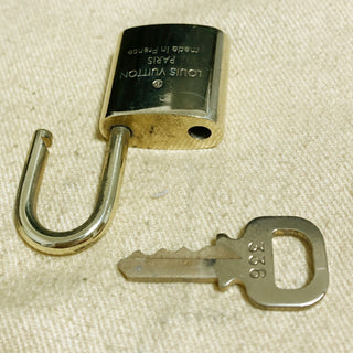 Louis Vuitton Cadenas Bag Charm Gold-plated