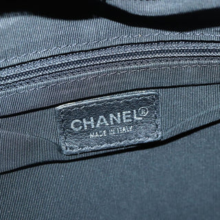 Chanel Vintage CC Zip Around Bowler Bag Quilted Caviar