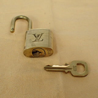 Louis Vuitton Cadenas Bag Charm Gold-plated