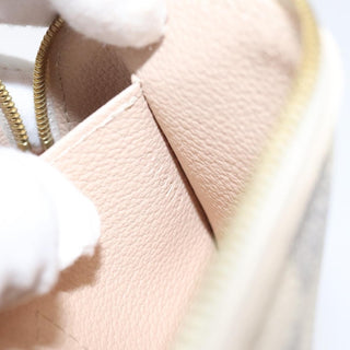 Louis Vuitton Cosmetic Pouch Damier