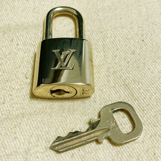 Louis Vuitton Cadenas Bag Charm Gold-plated