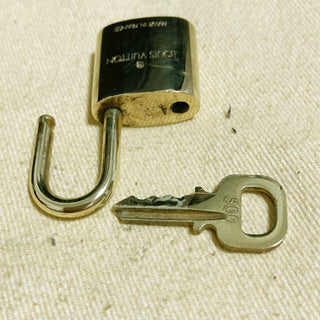 Louis Vuitton Cadenas Bag Charm Gold-plated