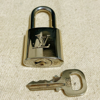 Louis Vuitton Cadenas Bag Charm Gold-plated