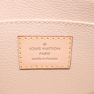 Louis Vuitton Cosmetic Pouch Damier