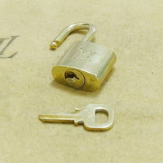 Louis Vuitton Cadenas Bag Charm Gold-plated