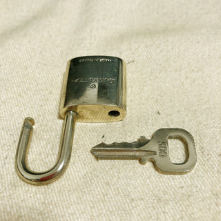 Louis Vuitton Cadenas Bag Charm Gold-plated