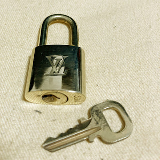 Louis Vuitton Cadenas Bag Charm Gold-plated