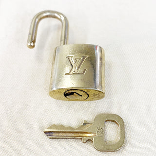 Louis Vuitton Cadenas Bag Charm Gold-plated