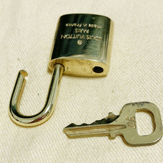 Louis Vuitton Cadenas Bag Charm Gold-plated