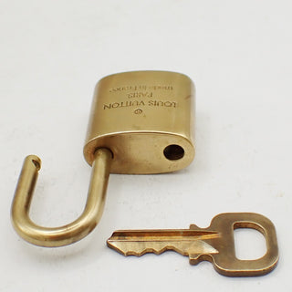 Louis Vuitton Porte Cles Cadena Bag Charm and Key Holder Metal and Enamel