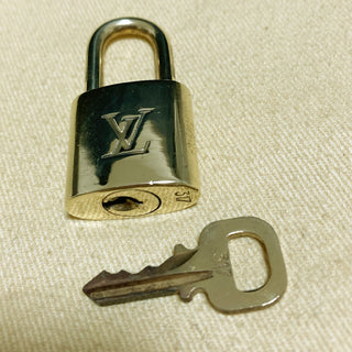 Louis Vuitton Cadenas Bag Charm Gold-plated