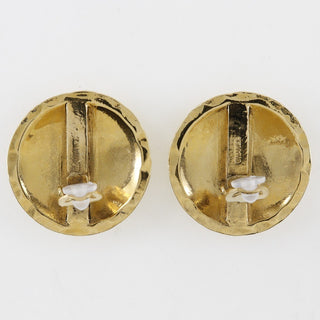 Chanel Vintage Round CC Clip-On Earring Metal