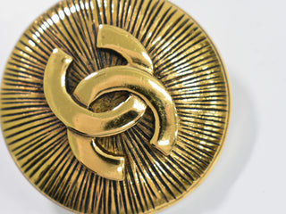 Chanel CC Brooch Metal