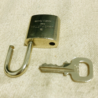 Louis Vuitton Cadenas Bag Charm Gold-plated