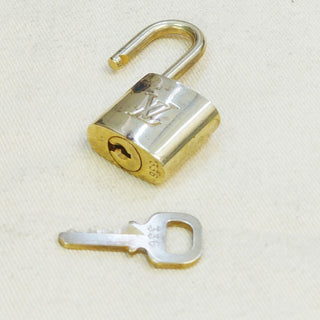 Louis Vuitton Cadenas Bag Charm Gold-plated