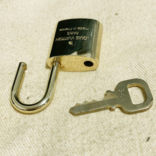 Louis Vuitton Cadenas Bag Charm Gold-plated