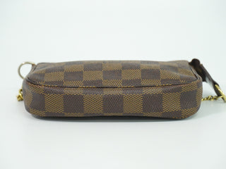 Louis Vuitton Pochette Accessoires Damier