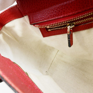 Gucci Swing Crossbody Bag Pebbled Leather