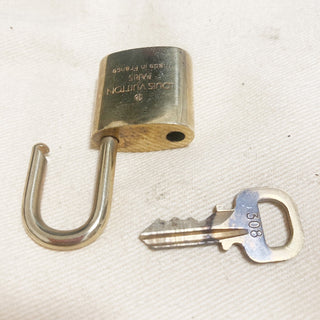 Louis Vuitton Cadenas Bag Charm Gold-plated