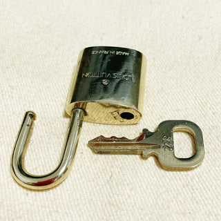 Louis Vuitton Cadenas Bag Charm Gold-plated