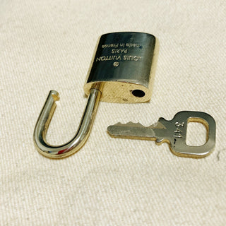 Louis Vuitton Cadenas Bag Charm Gold-plated