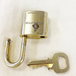 Louis Vuitton Cadenas Bag Charm Gold-plated
